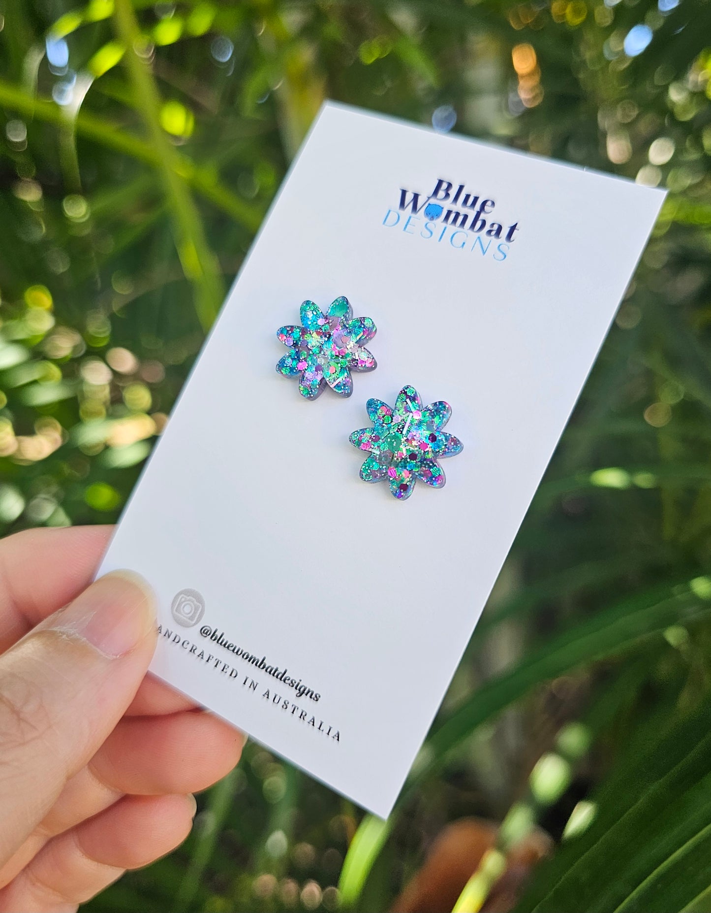 Flower Glitter Resin Studs