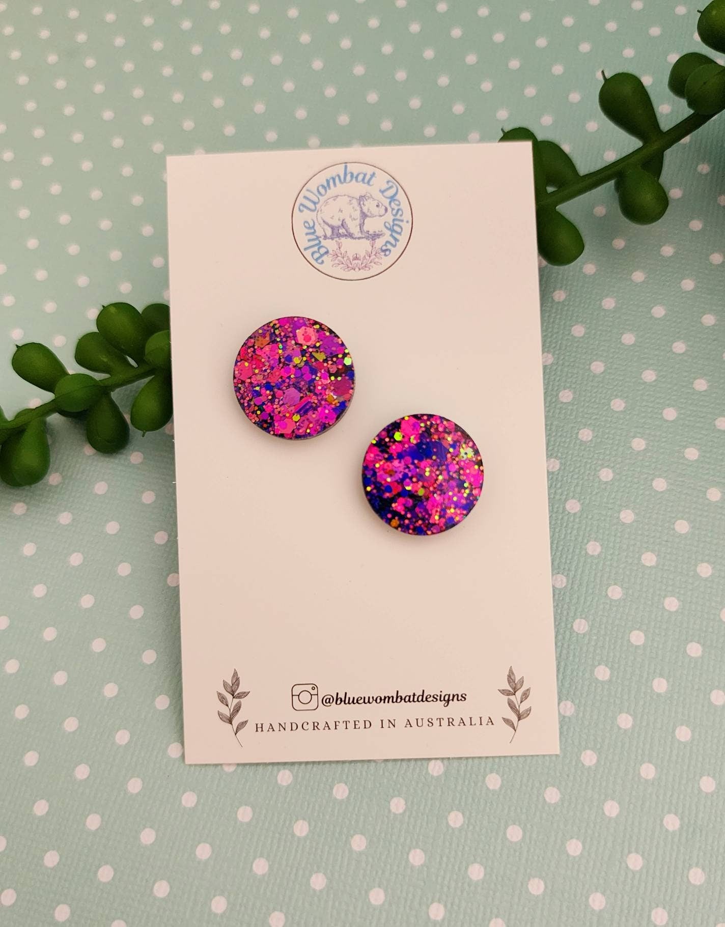 Iridescent Chameleon Glitter Resin Studs 17mm