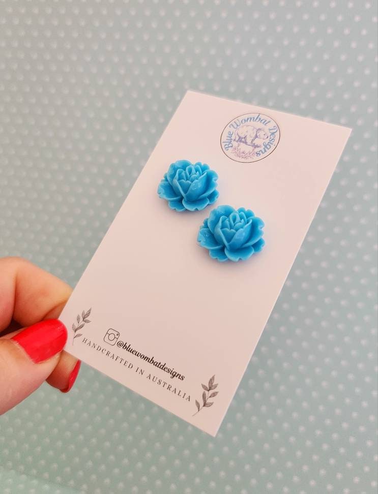 Blue Flower Resin Studs 20mm