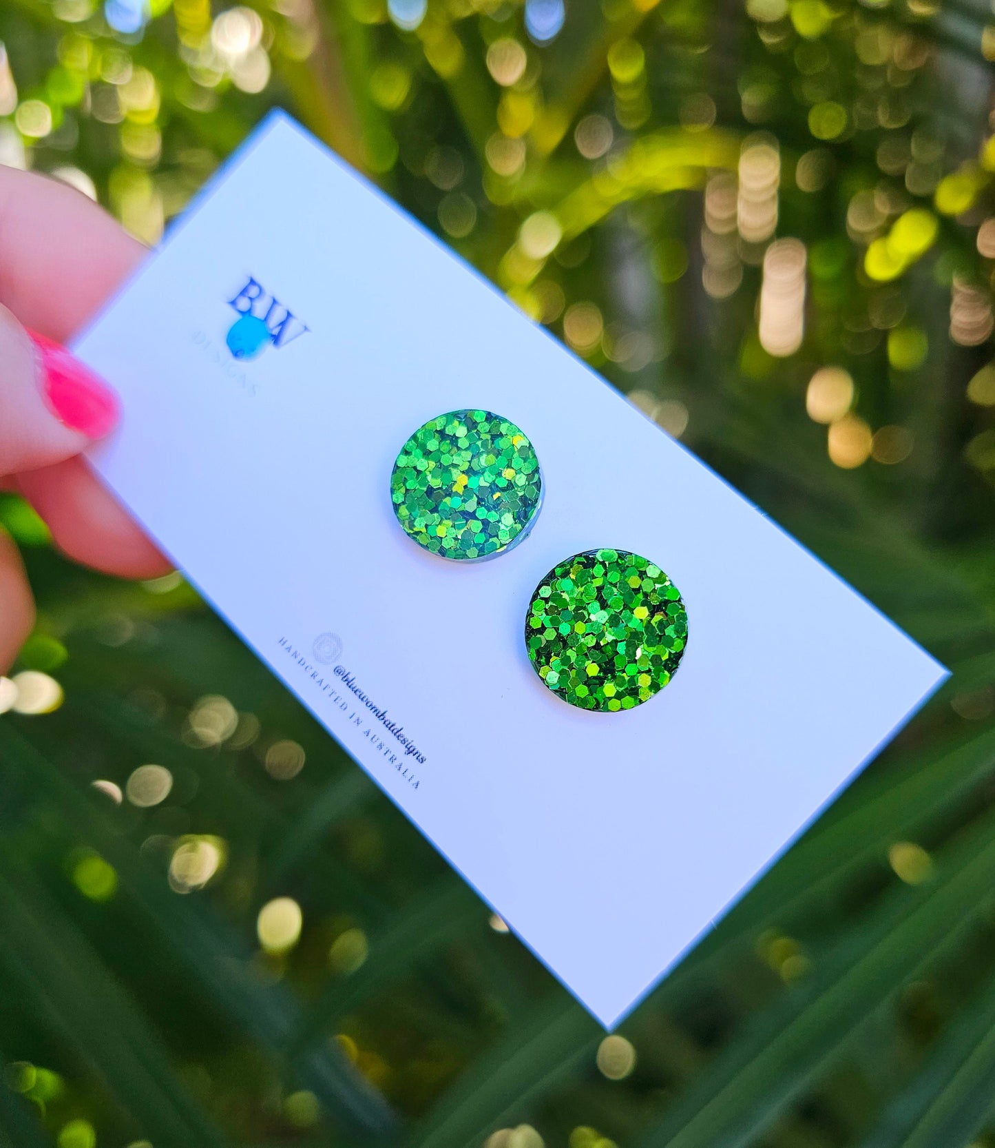 Small Sparkle Green Glitter Resin Studs 14mm