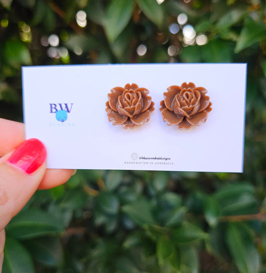 Brown Flower Resin Studs 20mm