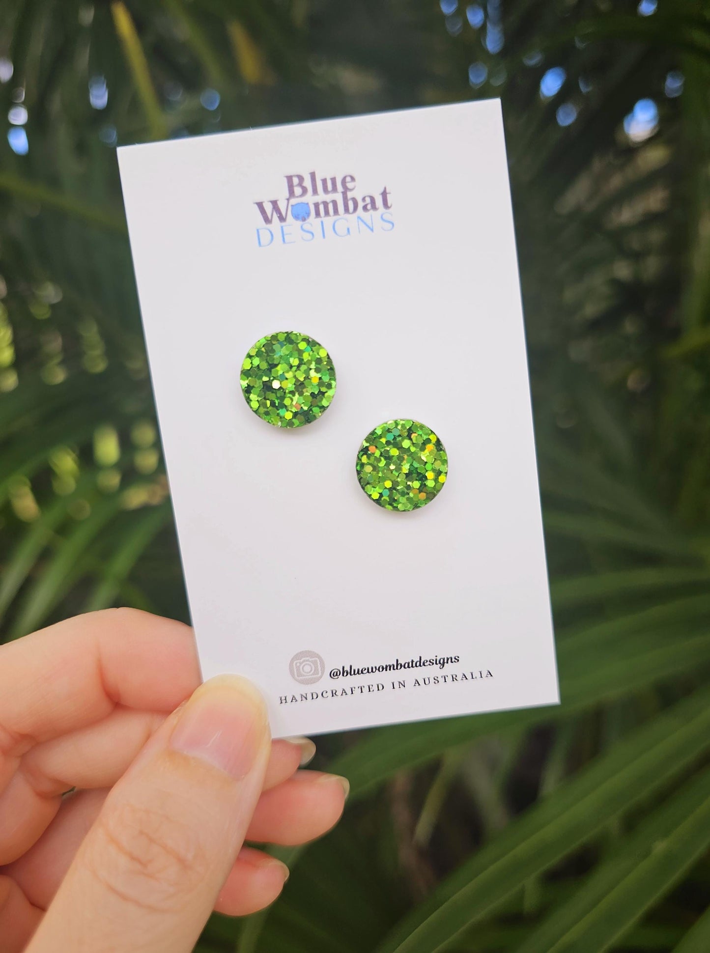 Small Sparkle Green Glitter Resin Studs 14mm